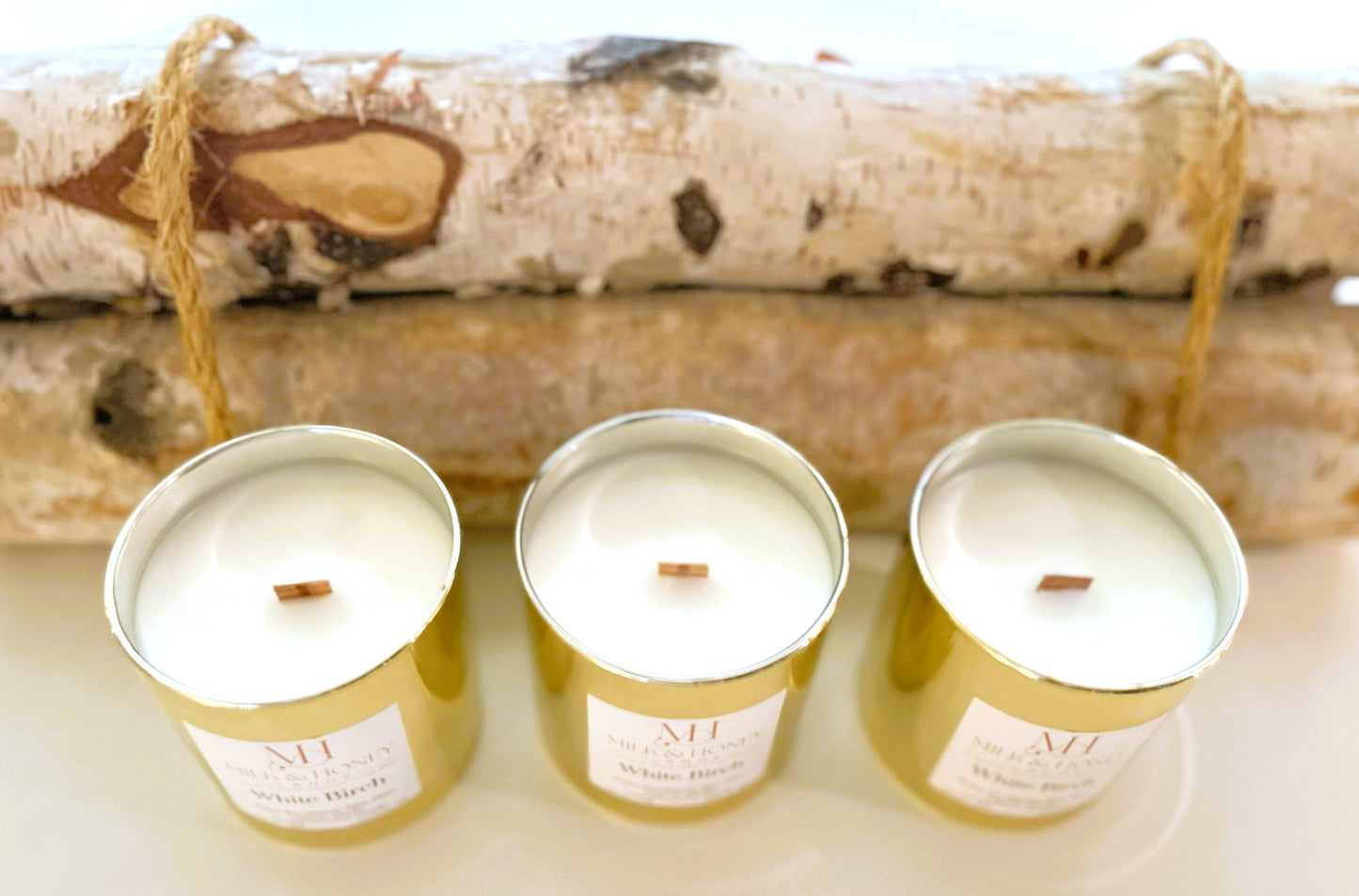 White Birch Luxury 8.5 Candle in Gold Vessel