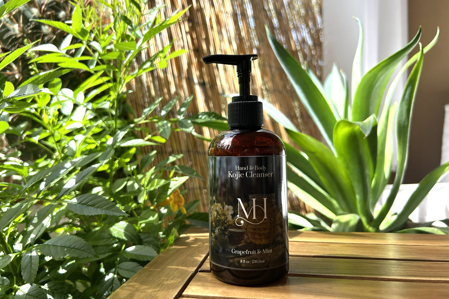 Kojic Acid & Niacinamide | Plant-Based Body Wash | Brightening Formula