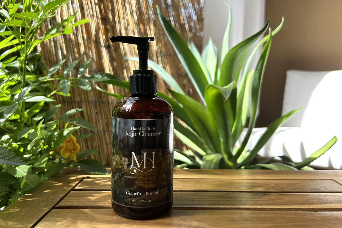 Kojic Acid & Niacinamide | Plant-Based Body Wash | Brightening Formula